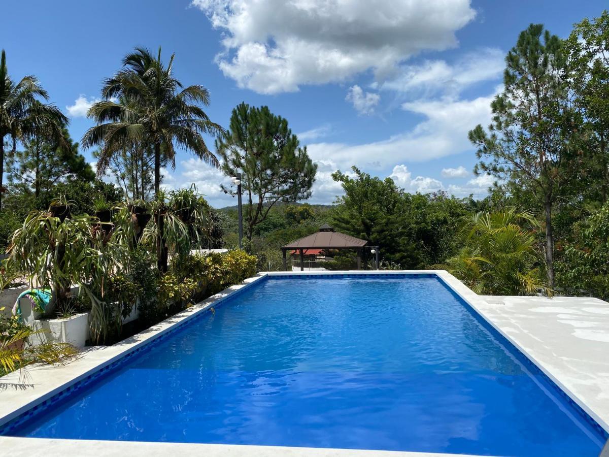 Villa Haus Unter Palmen Jarabacoa Exterior foto